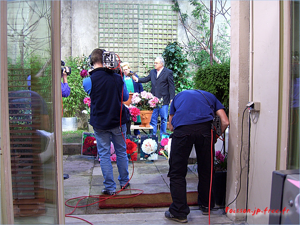 On TV 041